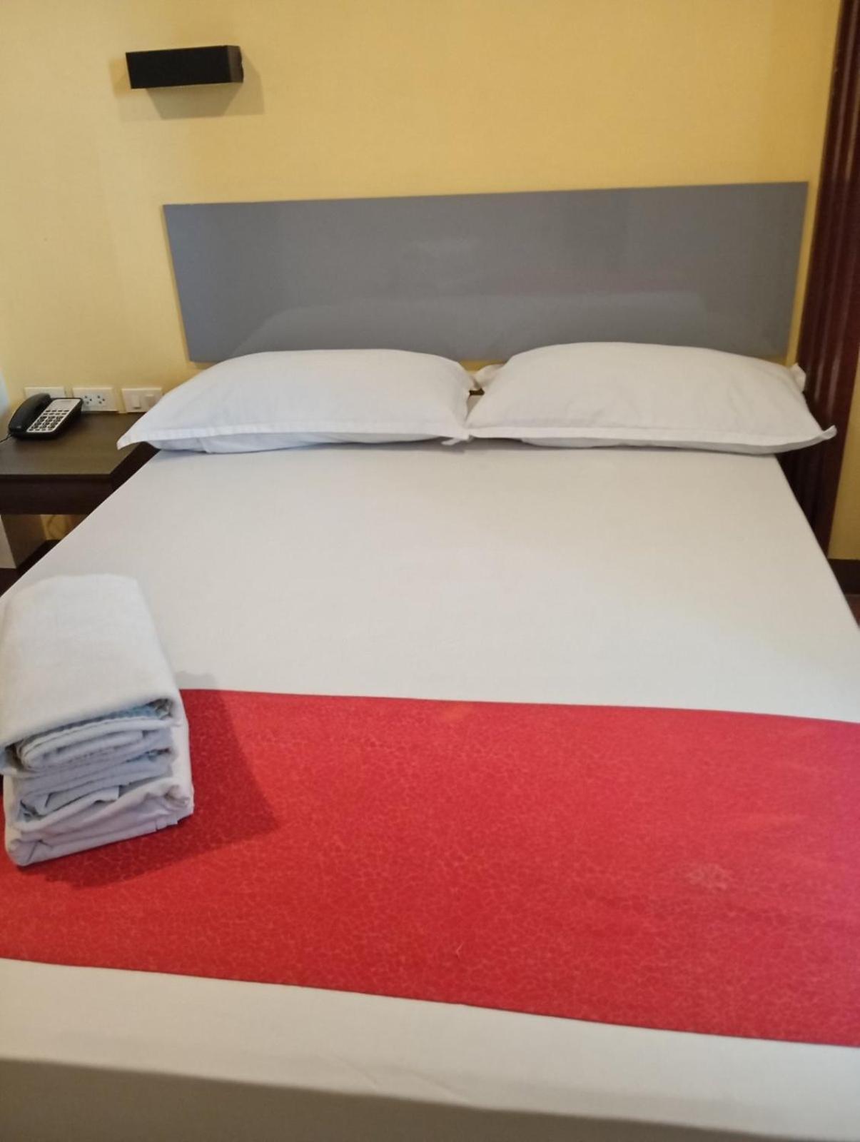 Mc Hotel Novaliches Caloocan Ngoại thất bức ảnh